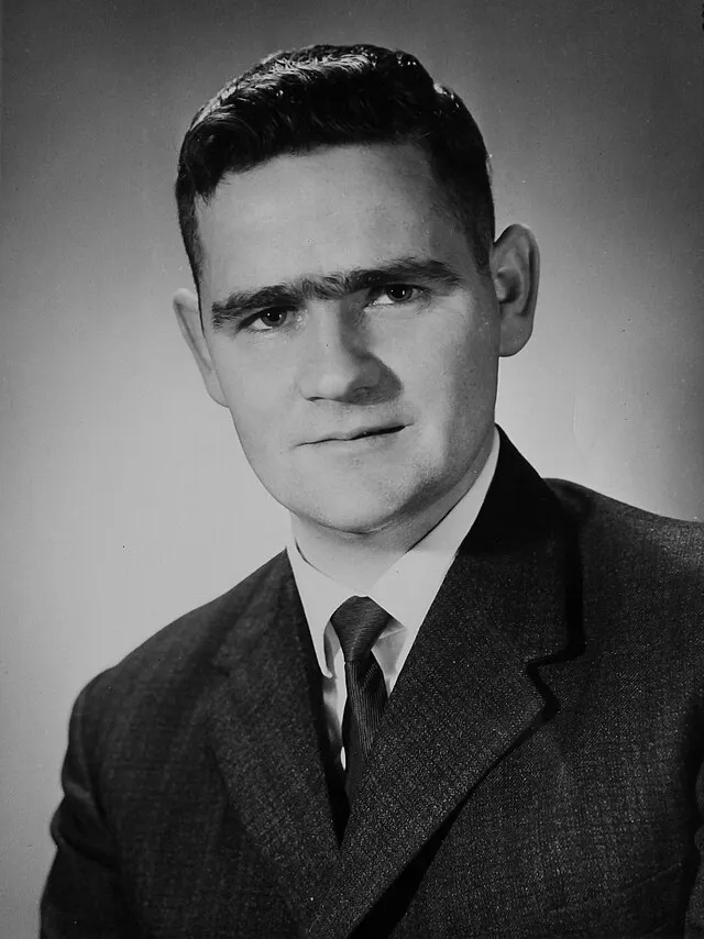 Unknown photographer on Wikimedia Commons