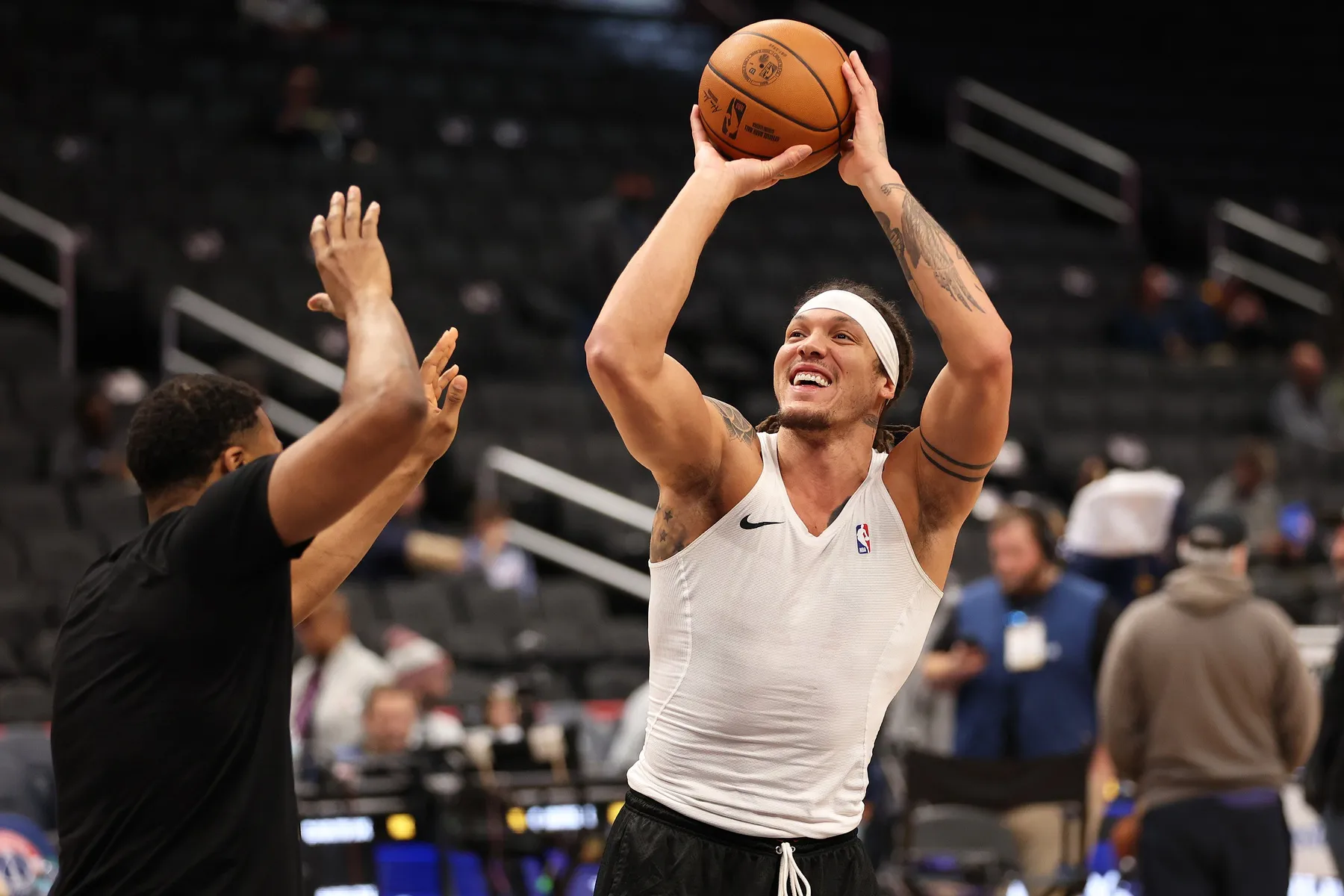 Nuggets Await Evaluation After Aaron Gordon Reaggravates Hamstring