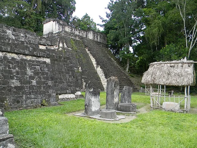 Laslovarga on Wikicommons