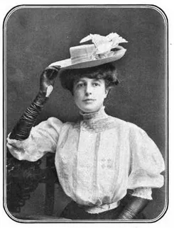 Illustrated Milliner Company on Wikicommons
