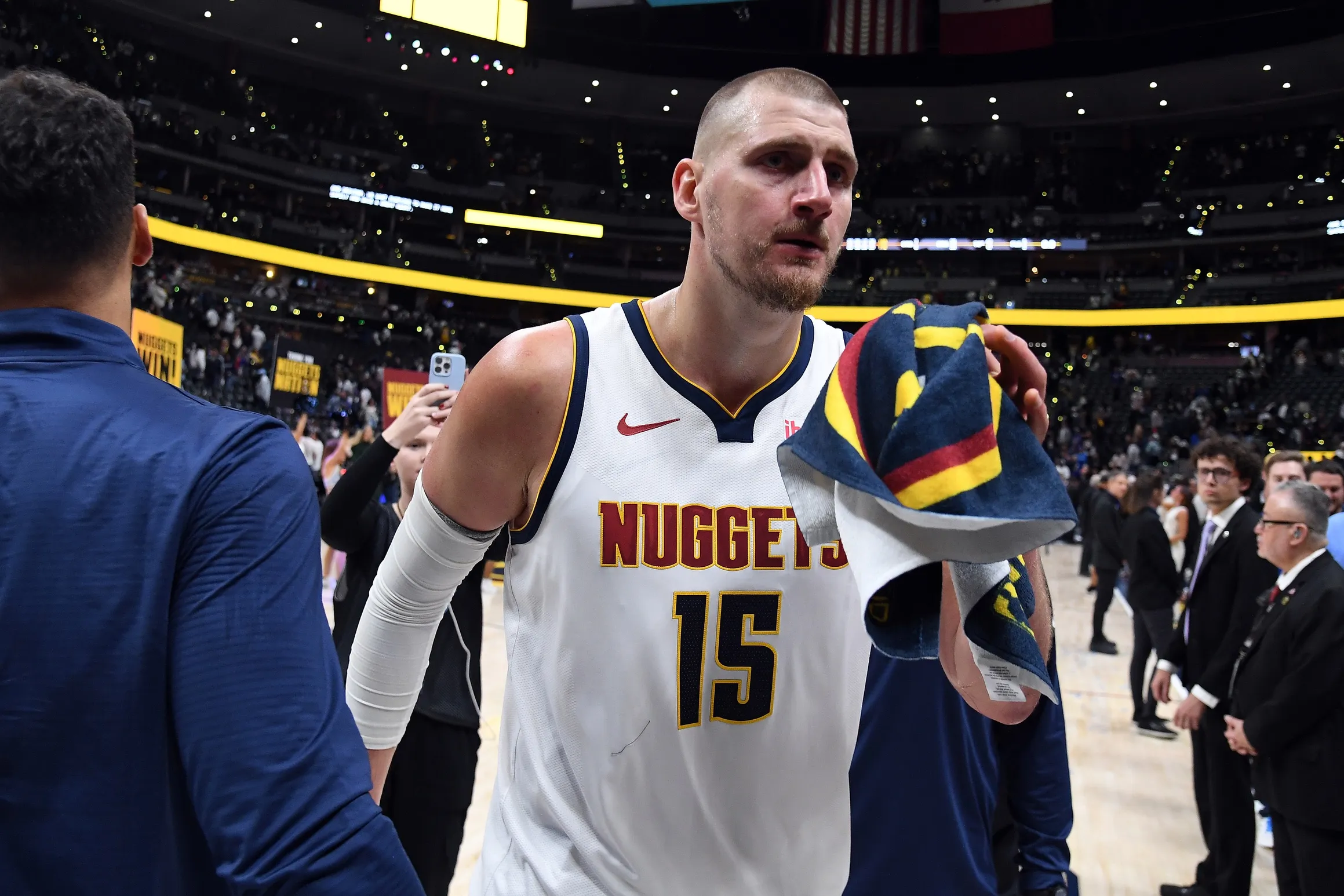 Jokic, Murray Lead Nuggets Past Timberwolves in Strong Game 1 Win