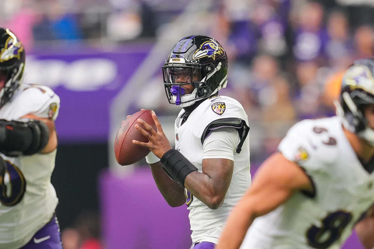 Lamar Jackson Returns to Practice as Ravens Prepare for Crucial Divisional Test