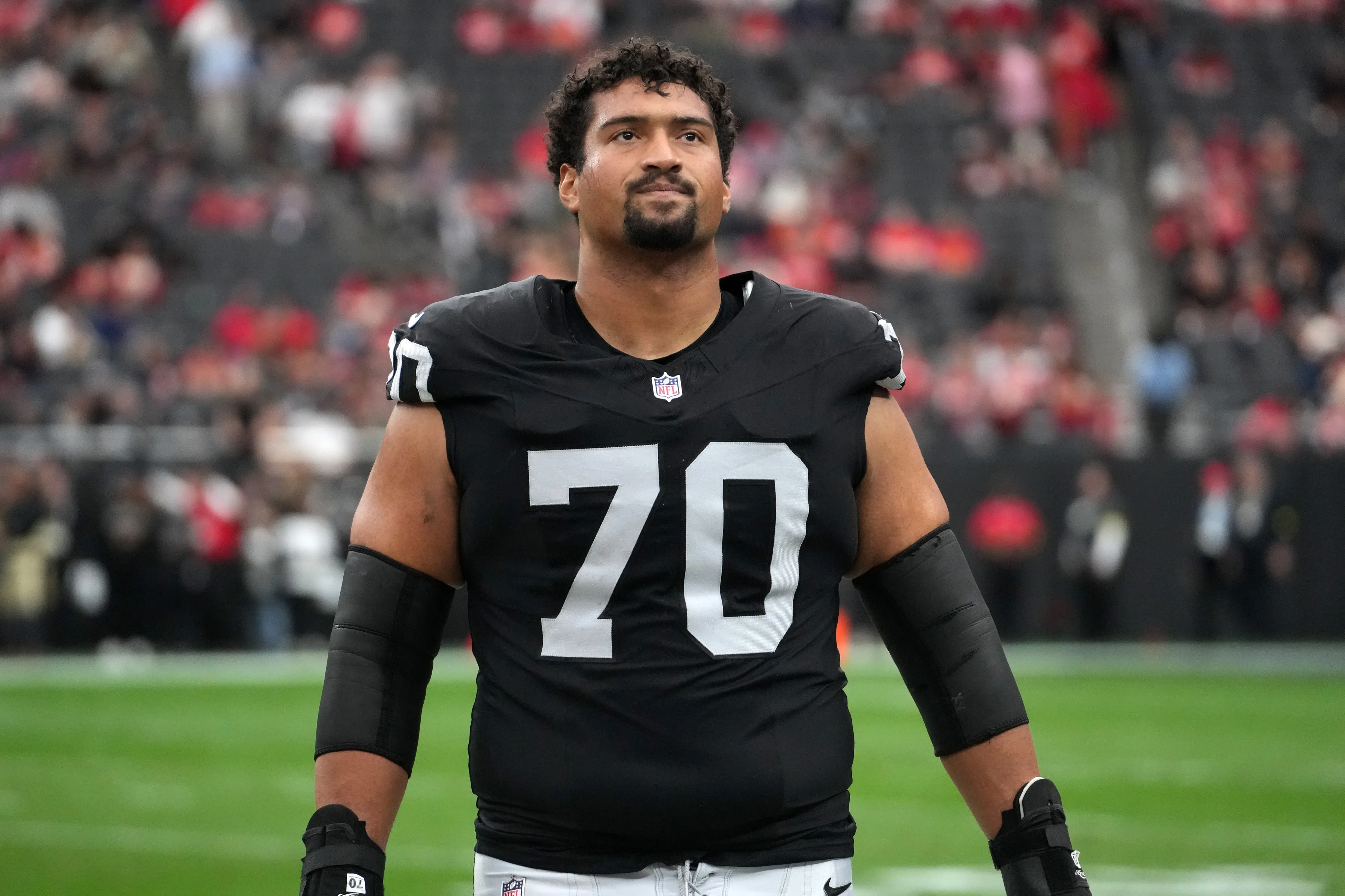Panthers Sign Stone Forsythe to Bolster Offensive Line Amid Ekwonu Recovery