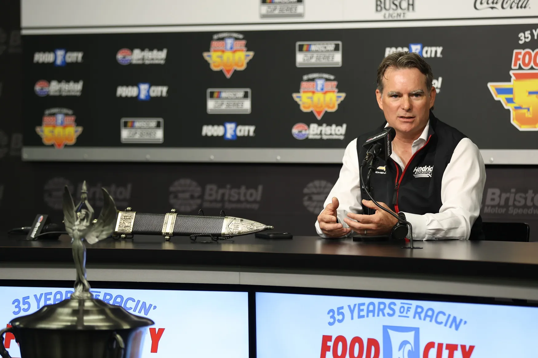 'We still have work to do,' Jeff Gordon looks to the future after Chase Elliott’s Texas win