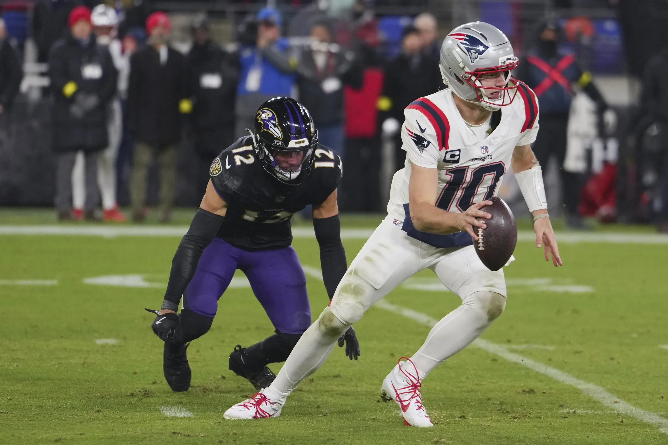 Patriots Clinch Playoff Spot, Eyes on AFC East Title