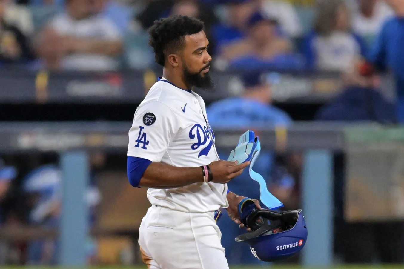 Teoscar Hernández’s Costly Error Deepens Dodgers’ World Series Trouble