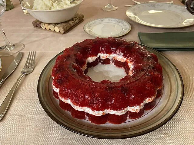 Nolabob on Wikimedia Commons