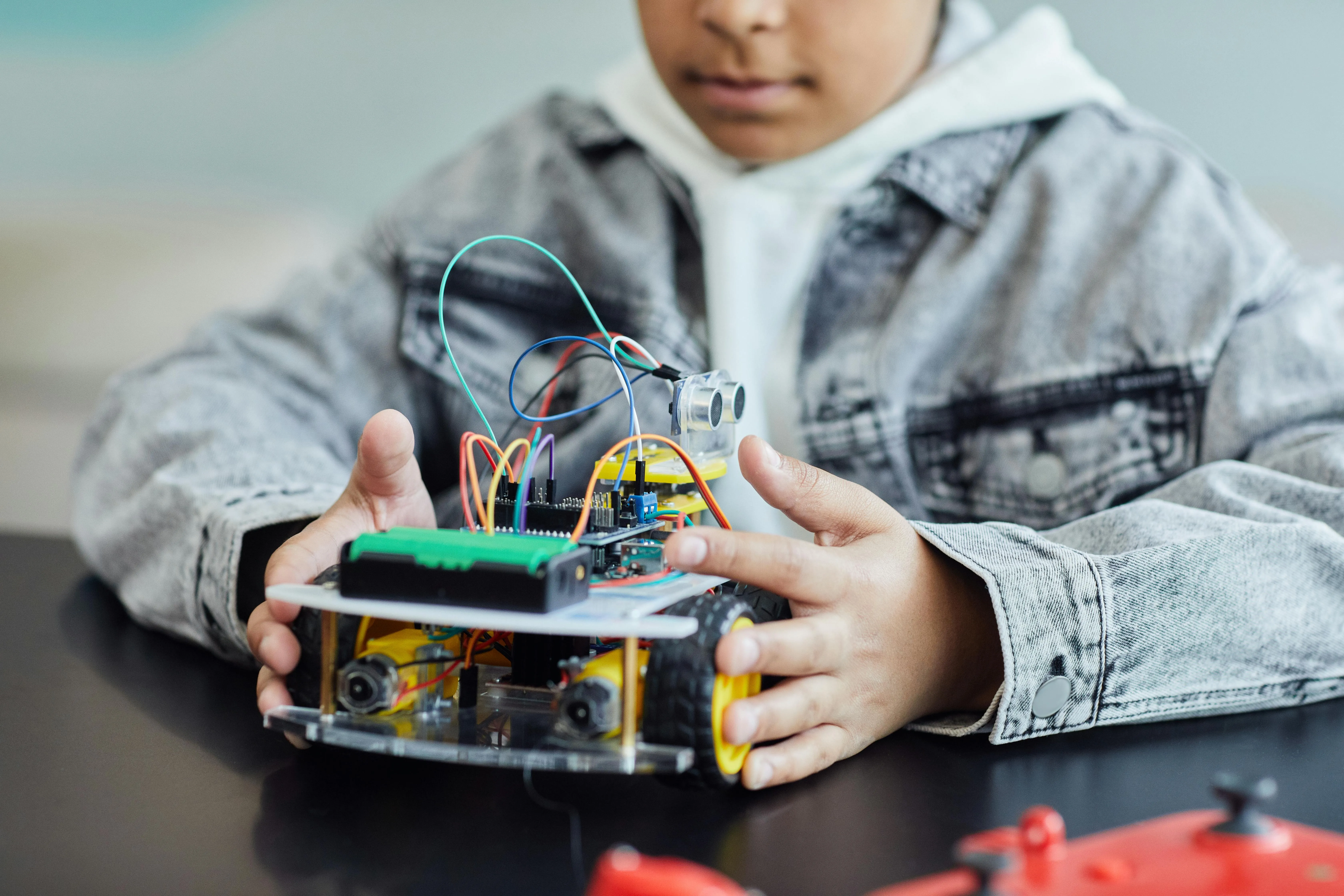 10 Electronic Toys That Felt Futuristic at the Time