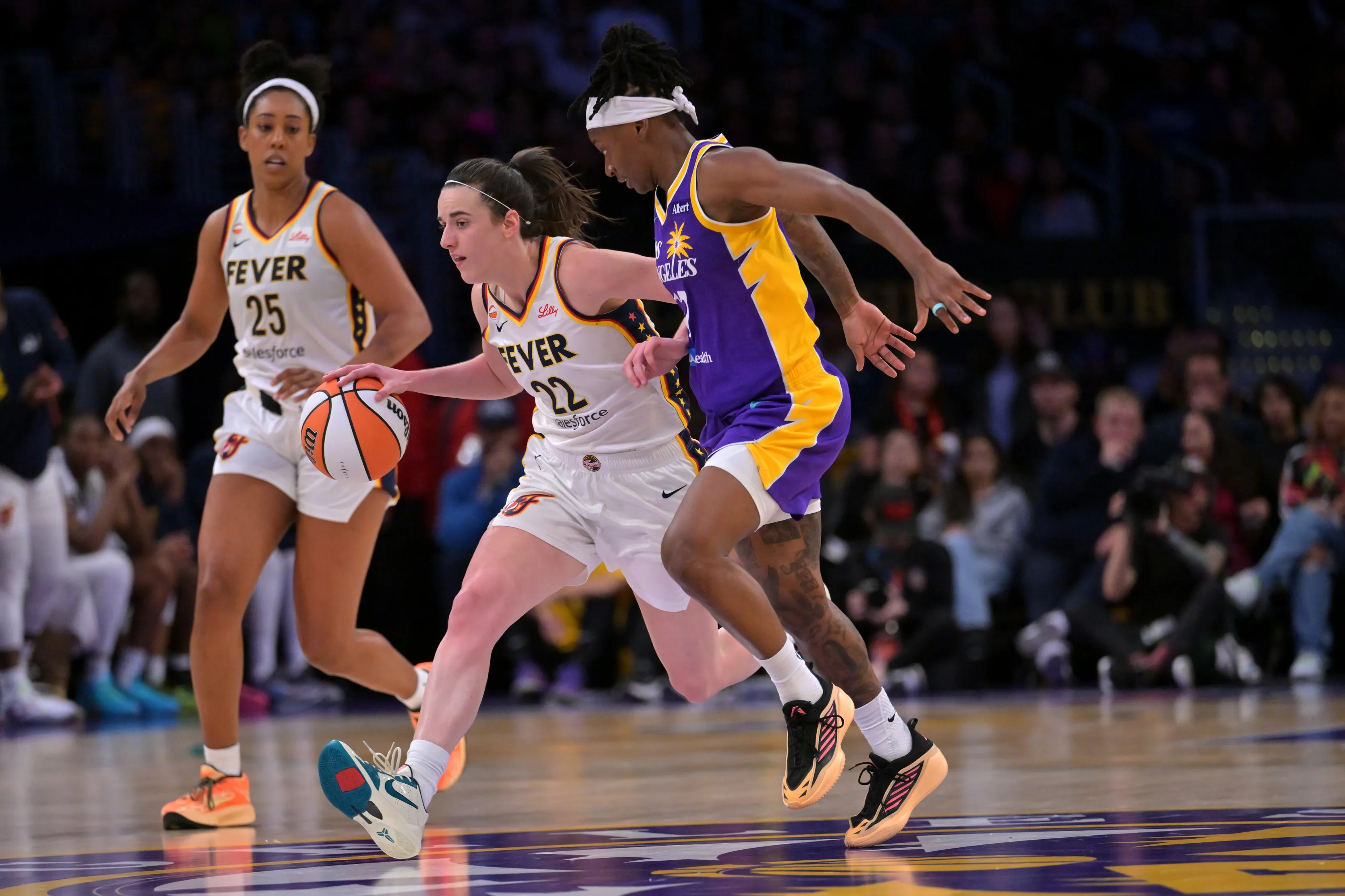 Caitlin Clark Faces Early Criticism as Supporters Defend Her Strong Start