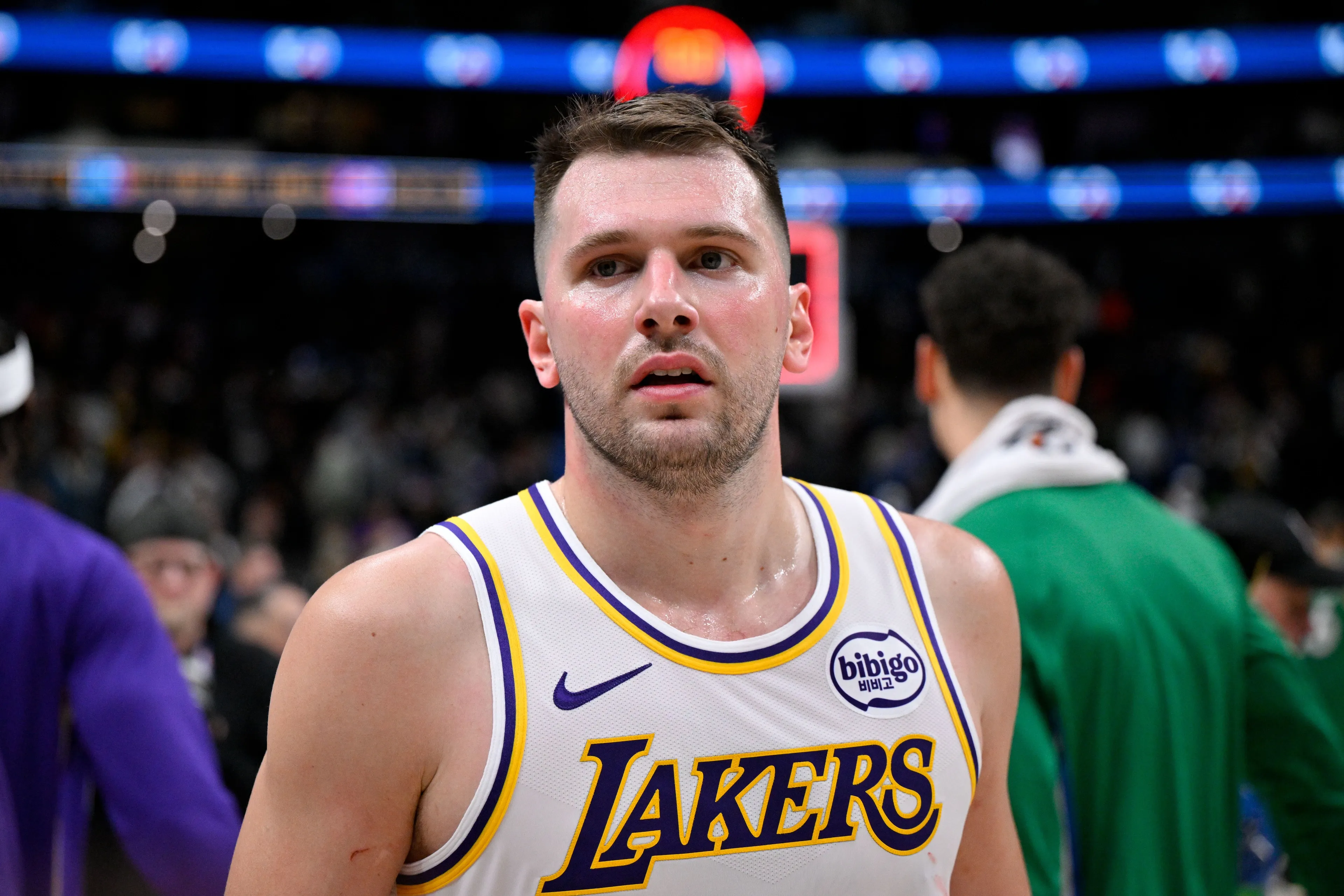 Luka’s Homecoming Powers Lakers Past Mavericks