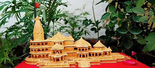 Shraddhasinghuikey on Wikimedia Commons