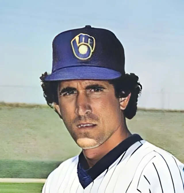 Milwaukee Brewers via tradingcarddb.com on Wikimedia Commons 