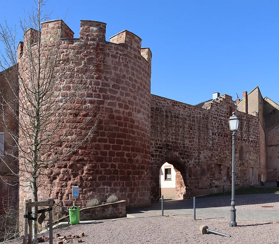 Palauenc05 on Wikicommons