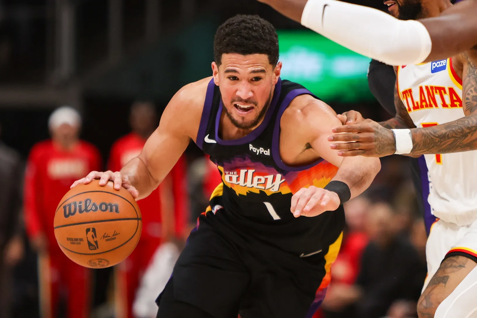 Suns Search for Answers Without Booker After Heat Loss
