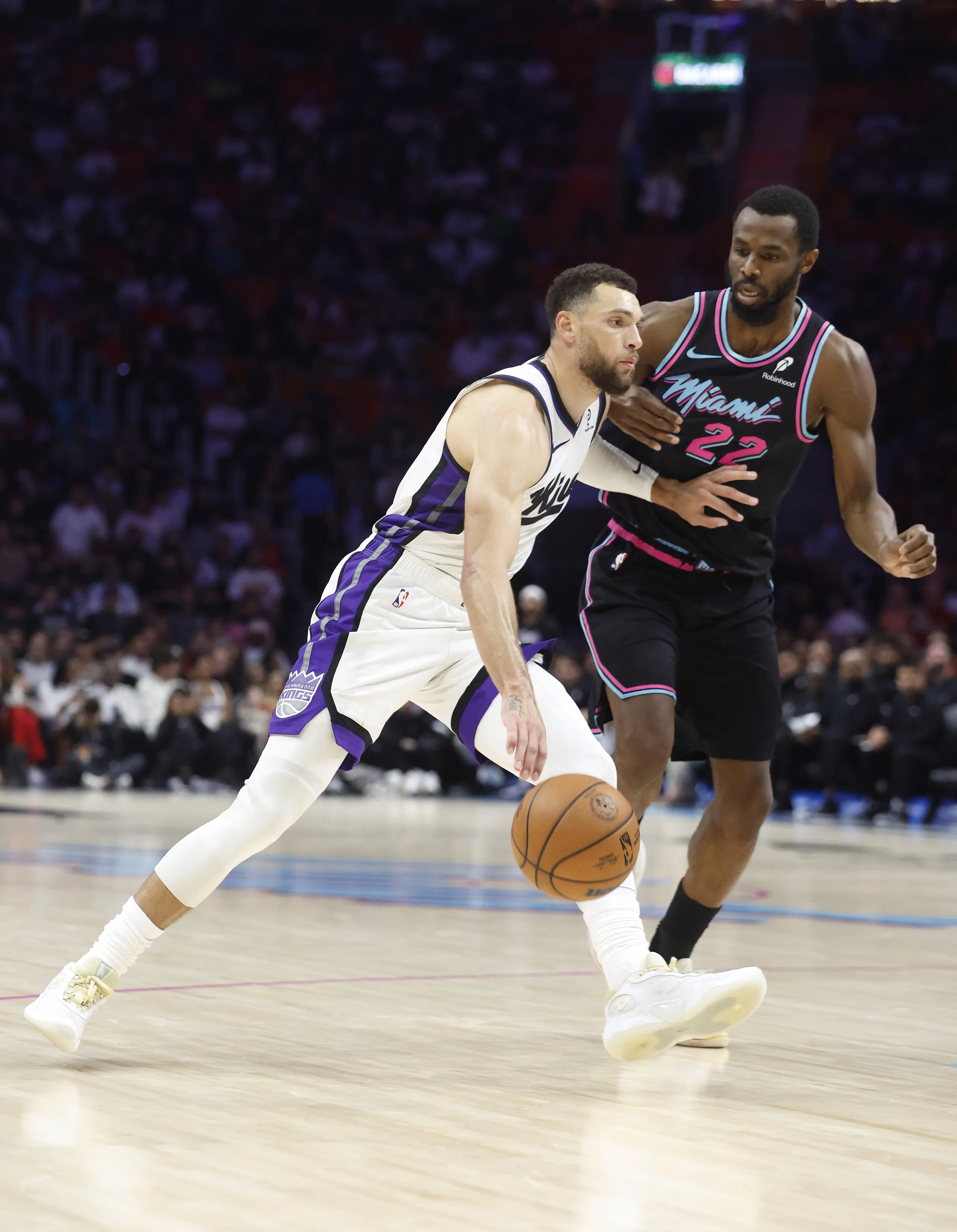 LaVine’s 42-Point Outburst Highlights Kings’ Win — and Ongoing Internal Tension