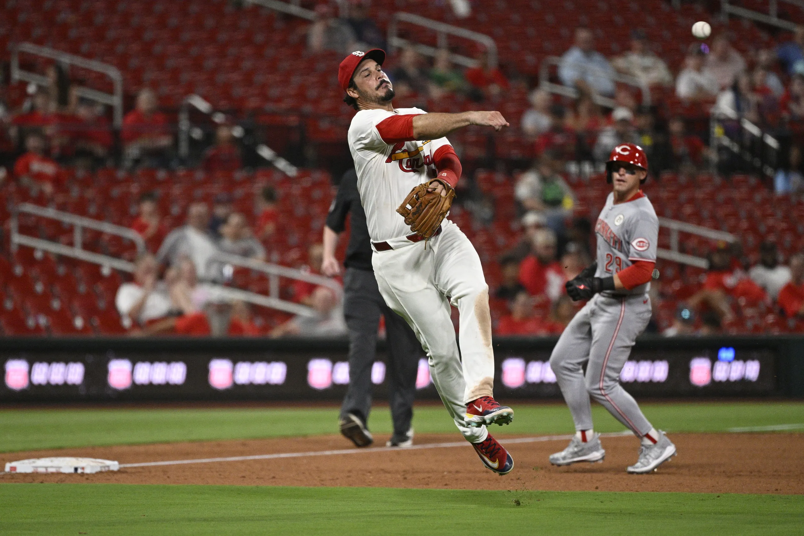 Cardinals Trade Nolan Arenado to Diamondbacks for Single Prospect