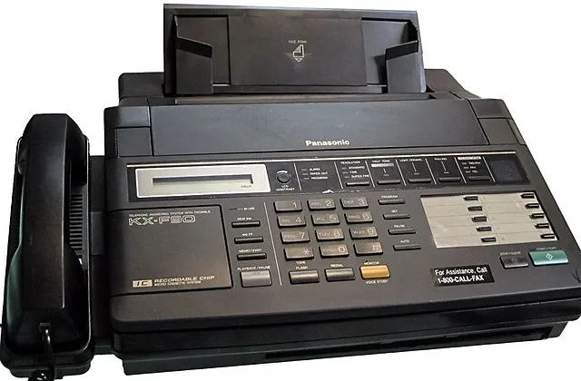 File:Panasonic KX-F90.jpg: Pittigrilli derivative work: Georgfotoart on Wikimedia Commons 