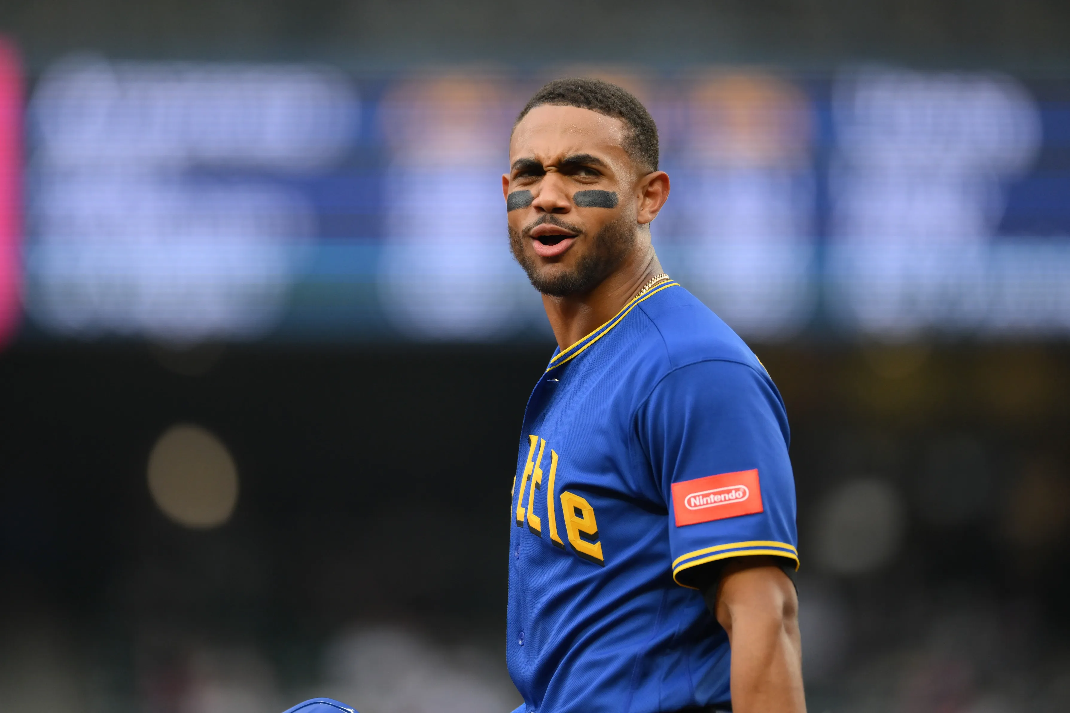 Mariners Await Injury Update After Julio Rodriguez Leaves Game Against Angels Early