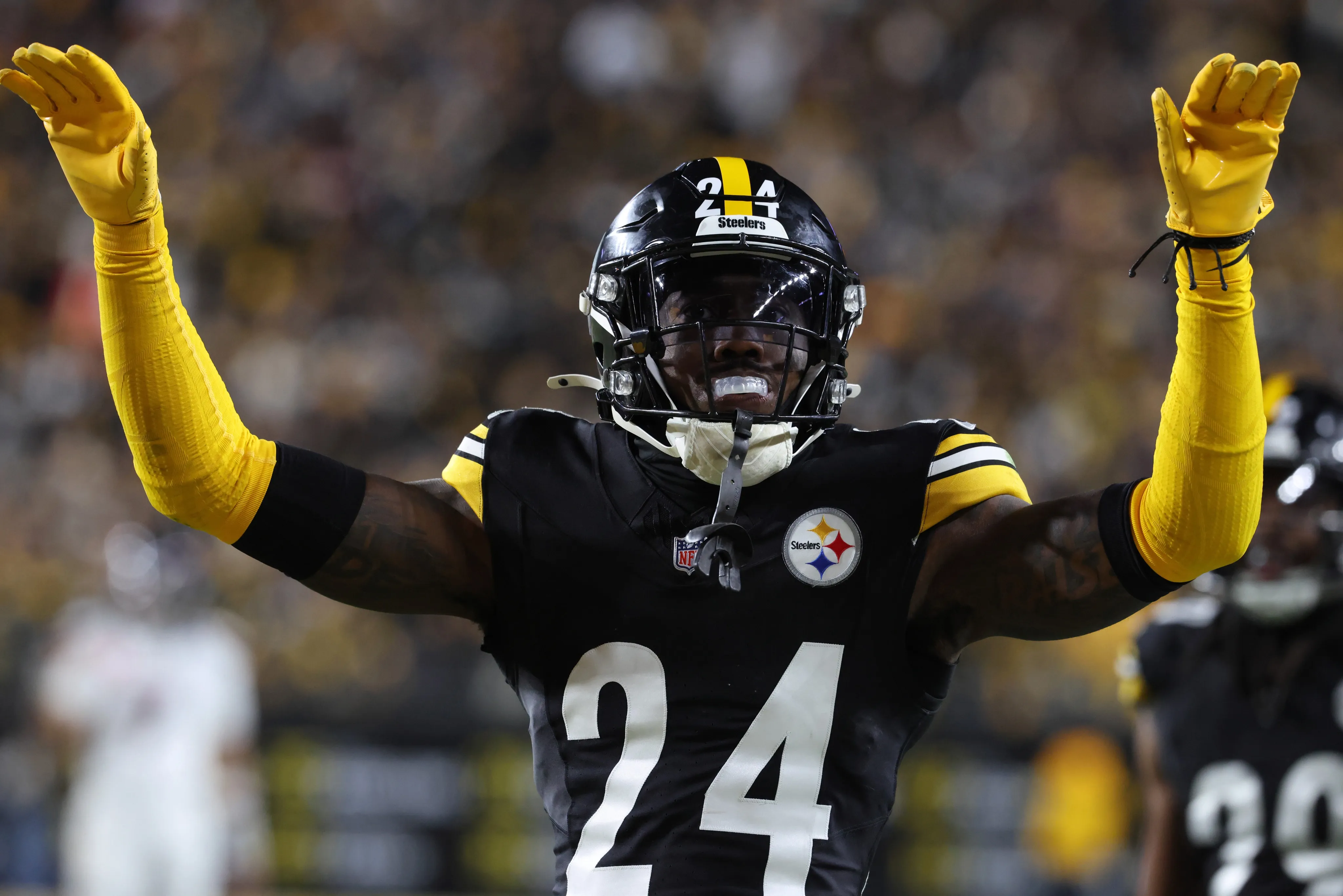 Joey Porter Jr. Defends Play as Steelers Weigh Extension Amid 2026 Decisions