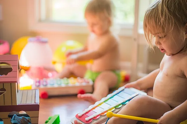 14 Noisy Toys That Drove Parents Crazy