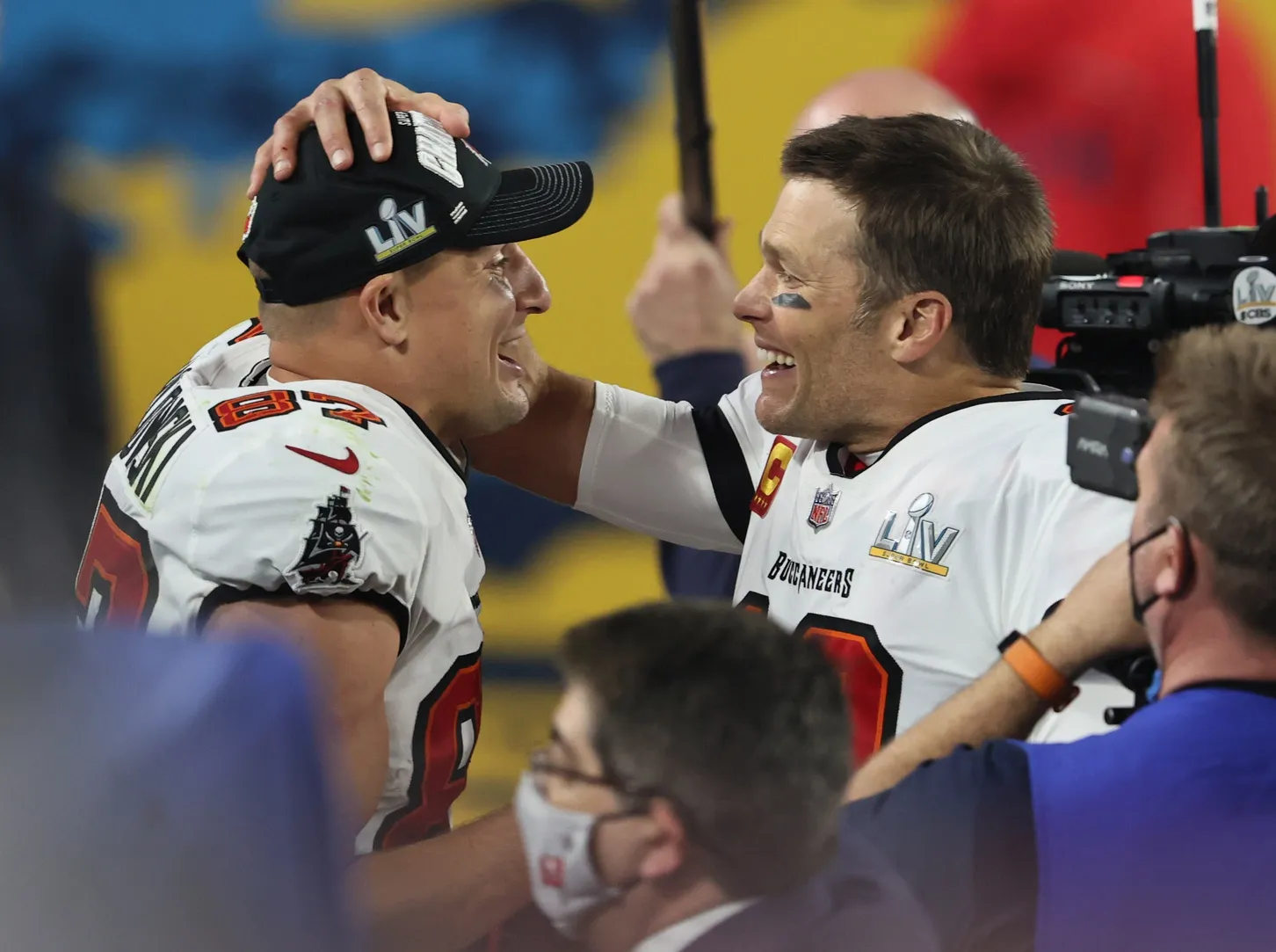 'Just follow that heart,' Rob Gronkowski hints at Tom Brady's relationship status after linkup with Alix Earle