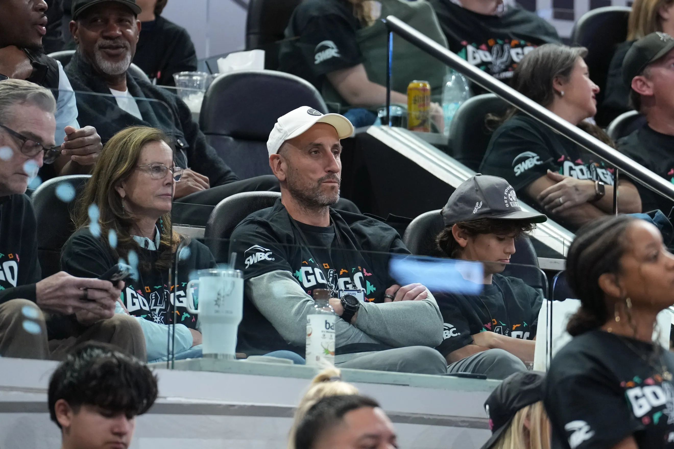Manu Ginobili Seeks Relief After Spurs’ Game 4 Collapse Against the Knicks