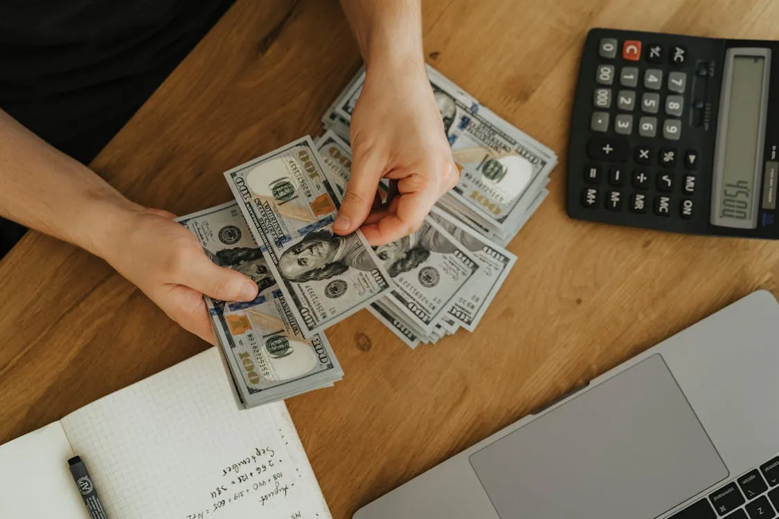 8 Ways I Cut Expenses Without Sacrificing Comfort