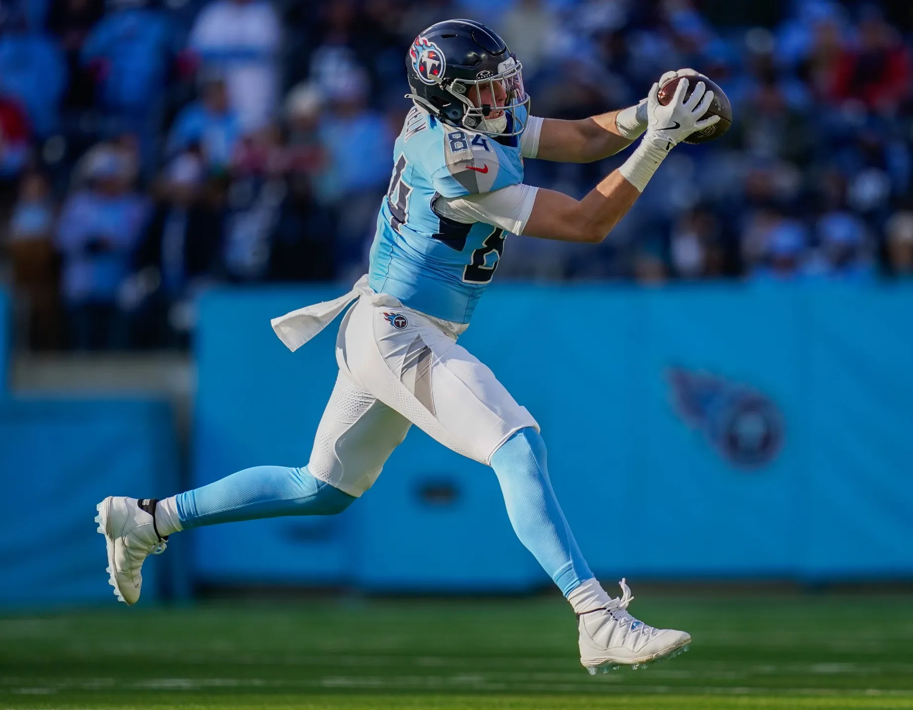 Titans Expect Helm, Jefferson to Play as They Host Chiefs in Week 16