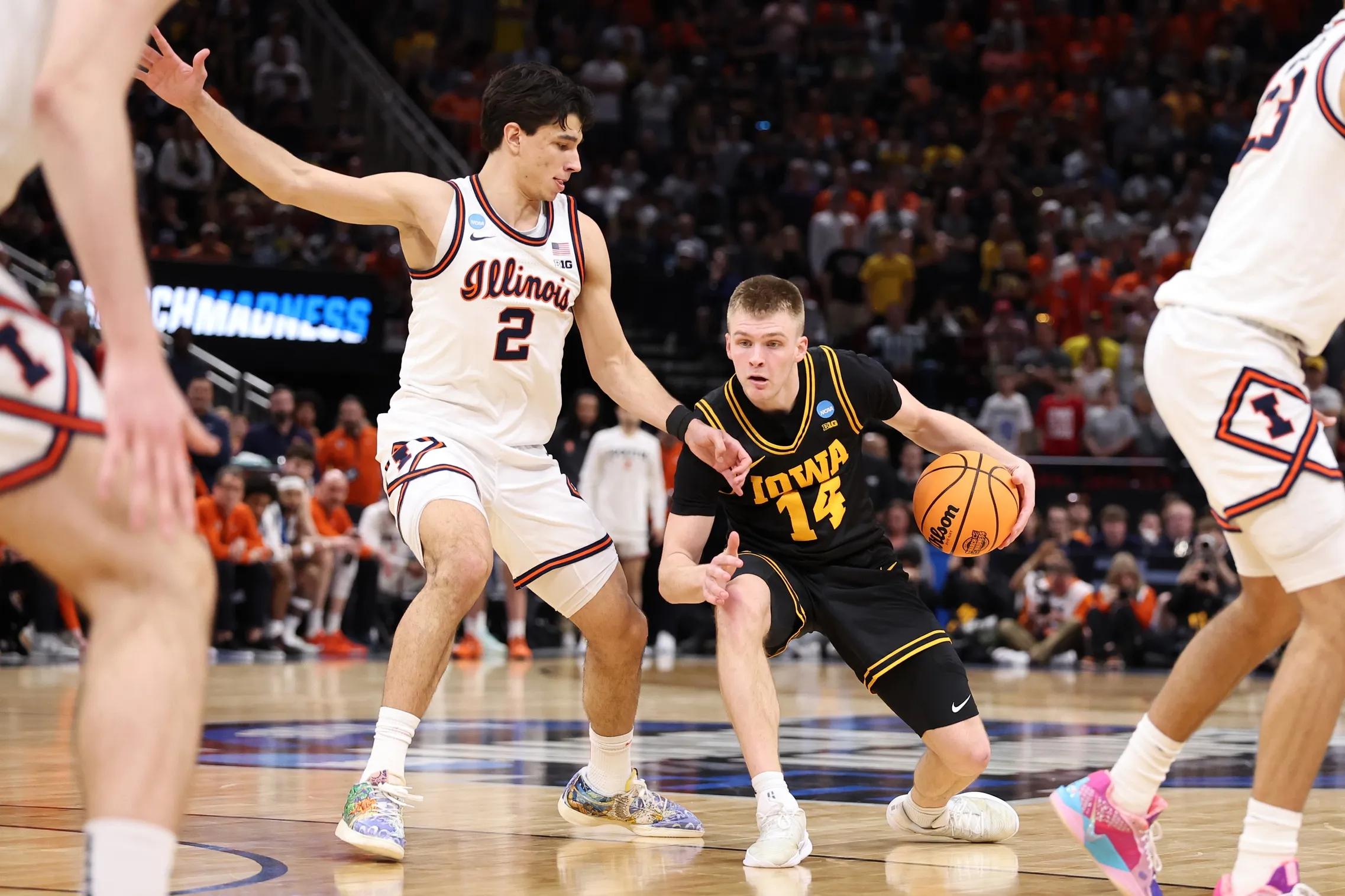 Bennett Stirtz Sends Recruiting Message After Iowa’s Elite Eight Run Ends