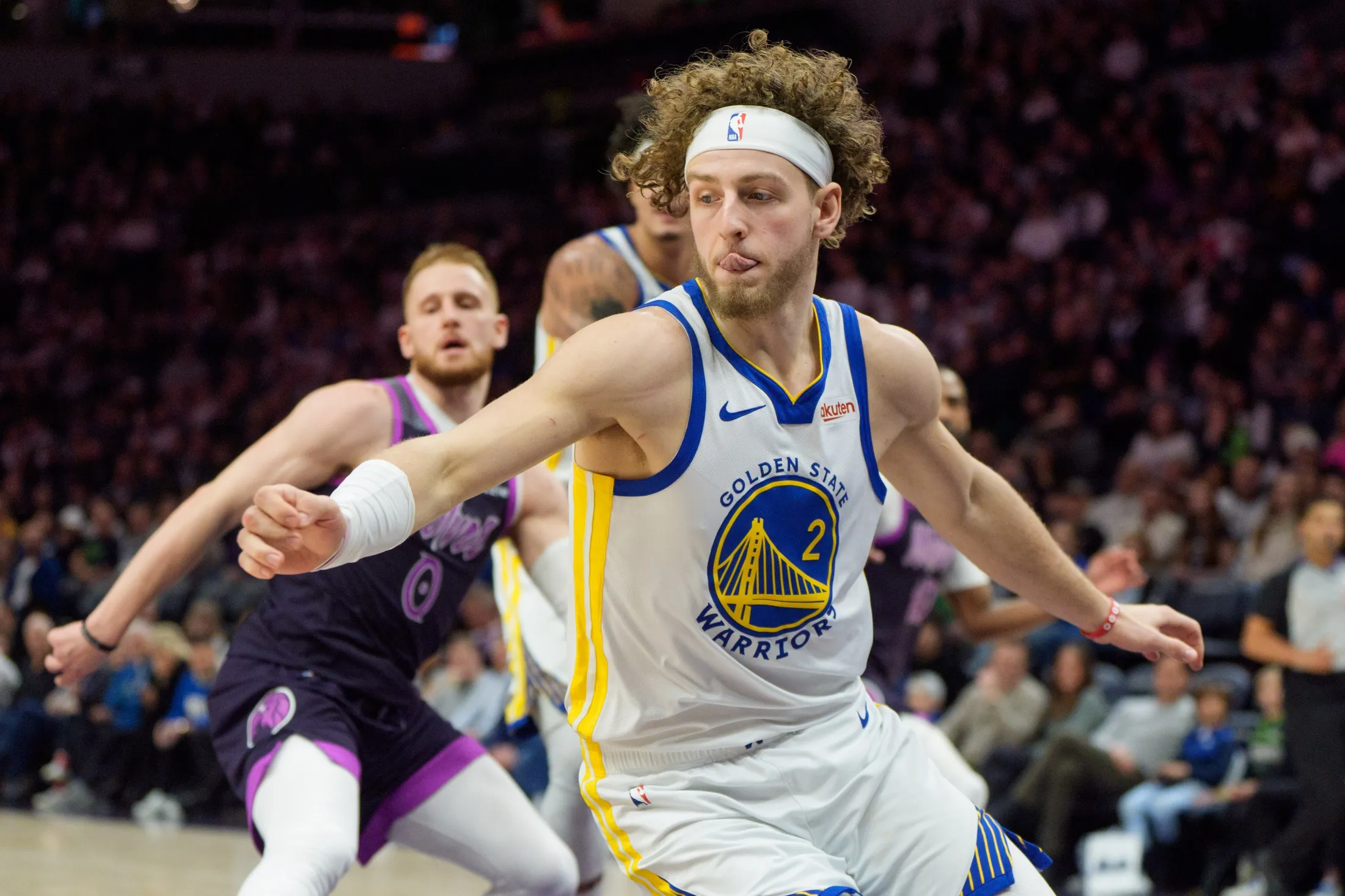 Short-Handed Warriors Struggle as Podziemski Bears the Load in Minnesota