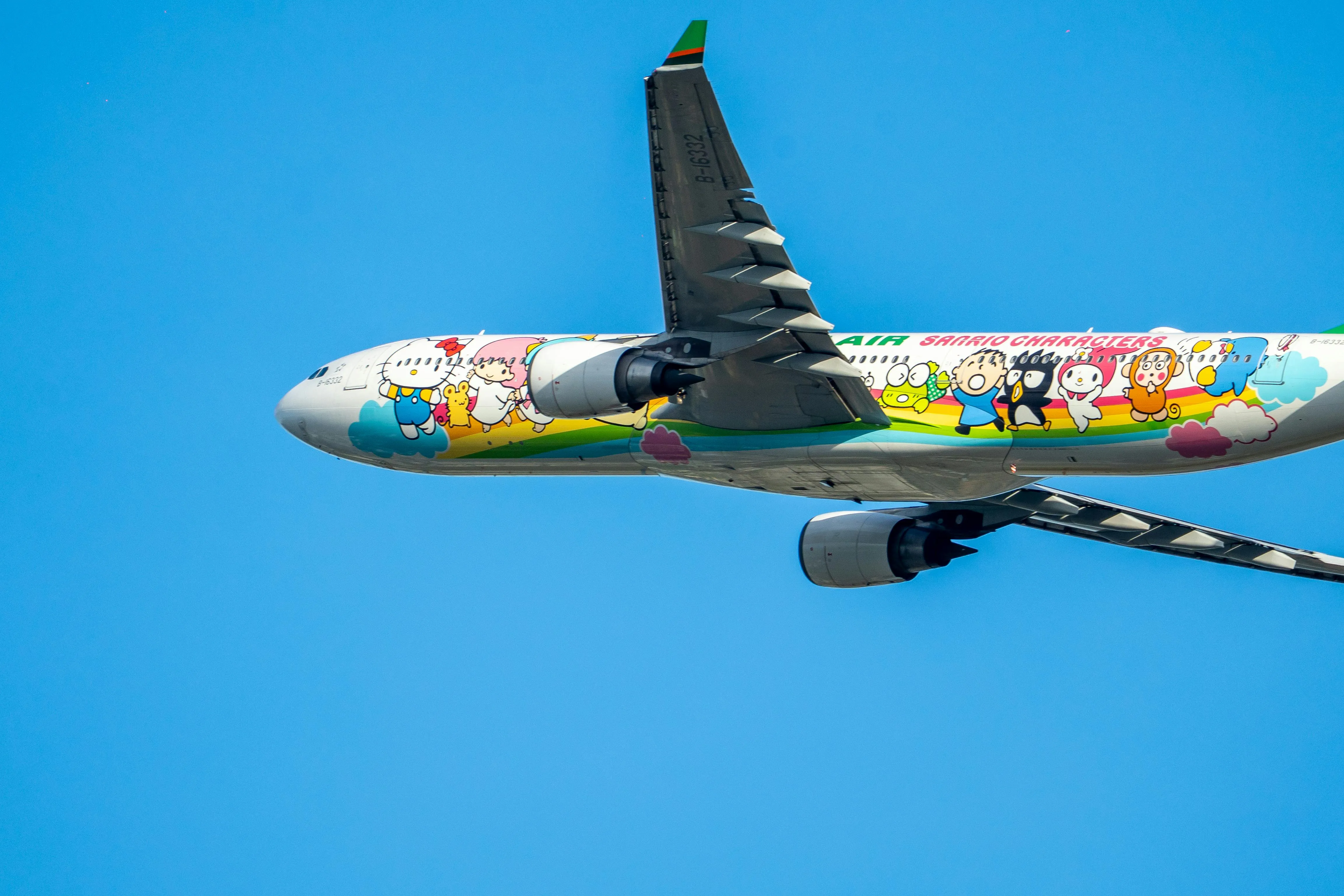 18 Strange Phenomena Recorded by Pilots