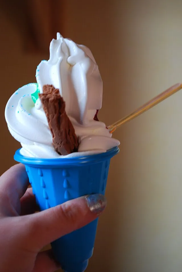 Sweetie candykim on Wikimedia Commons