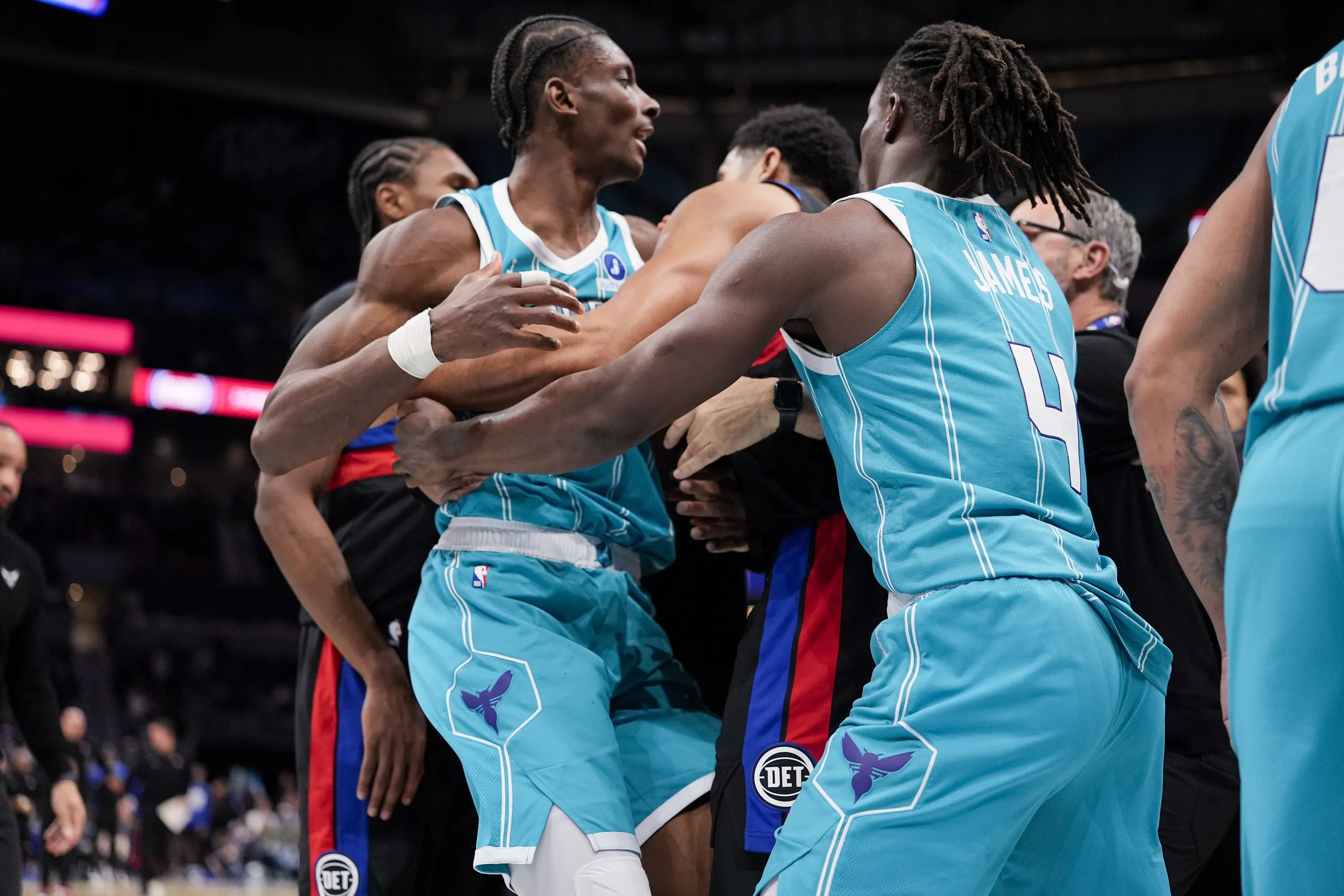 Hornets’ Diabate Apologizes After Altercation Leads to Suspensions