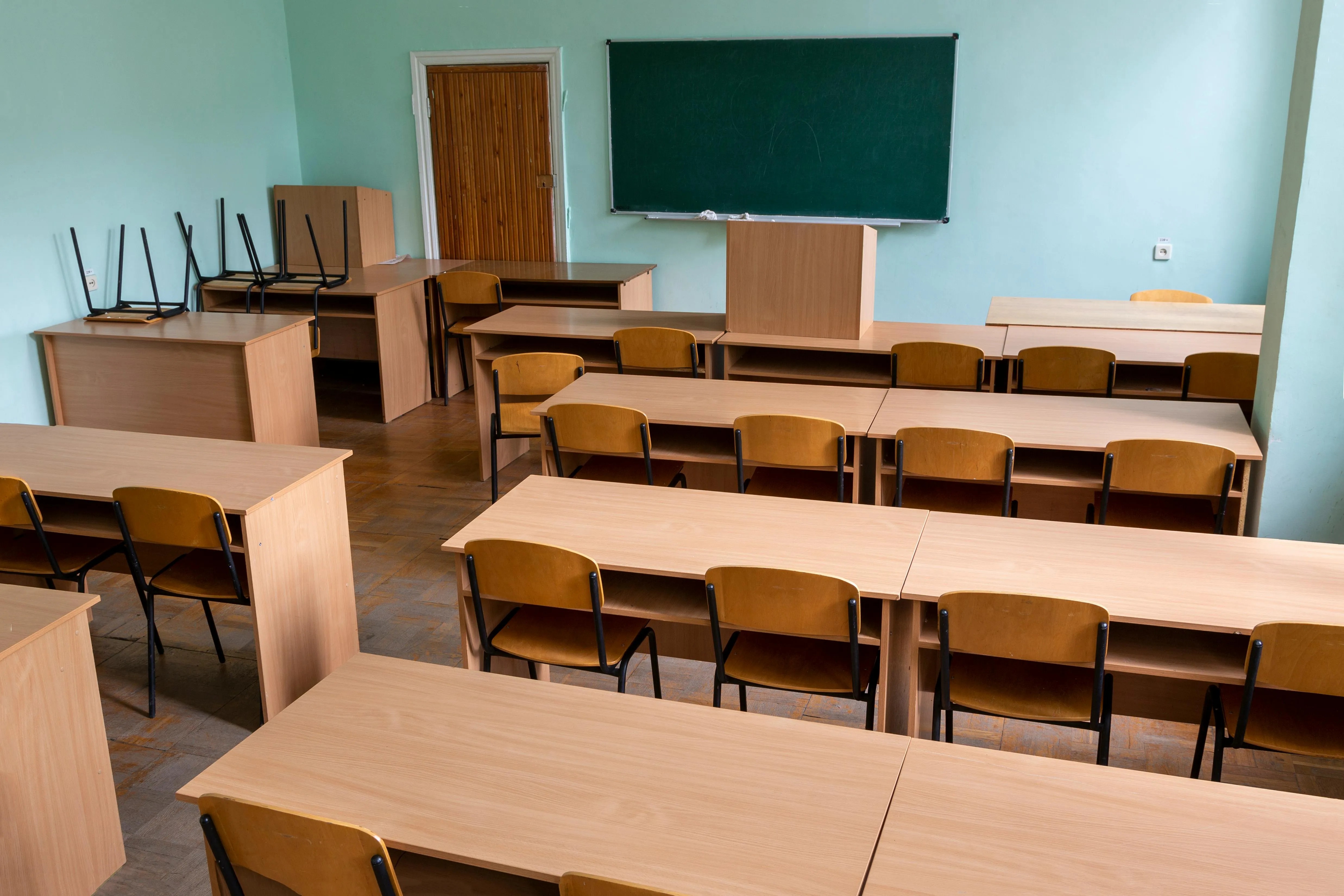 16 Things Every Classroom Had in the 1960s That Disappeared