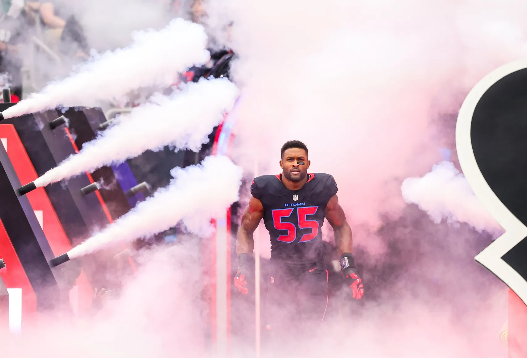 Texans Reward Danielle Hunter with $40.1M Extension After Stellar Run