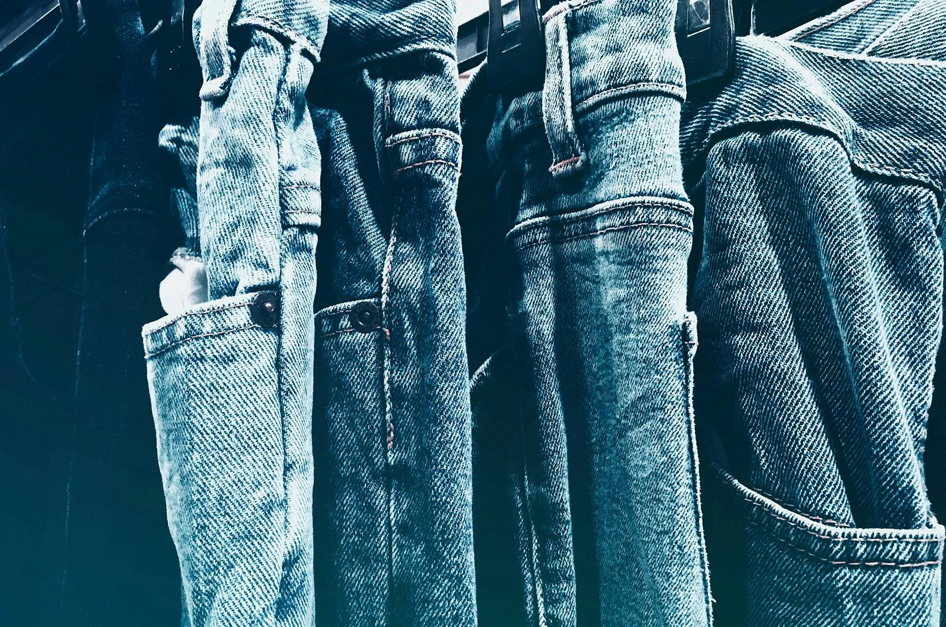 NEOSiAM 2024+ on Pexels