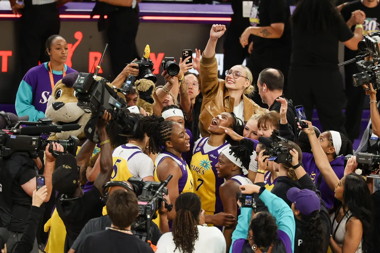Nneka Ogwumike’s Clutch Shot Gives Sparks Dramatic Win Over Liberty