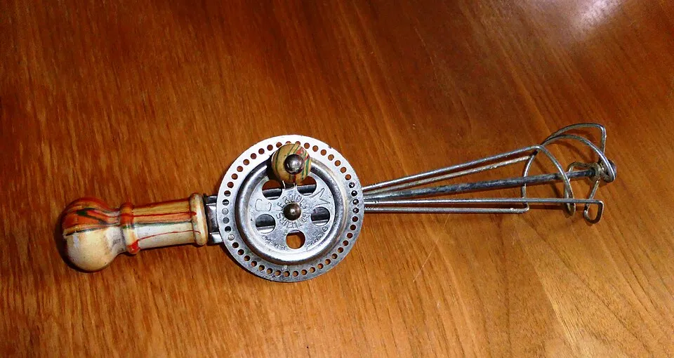 Schmeissnerro on Wikimedia Commons