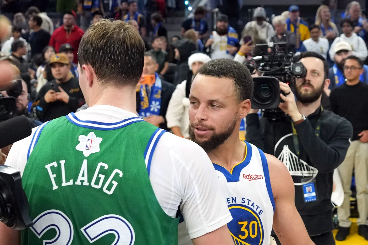Flagg Impresses Under the Lights as Curry, Warriors Hold Off Mavericks
