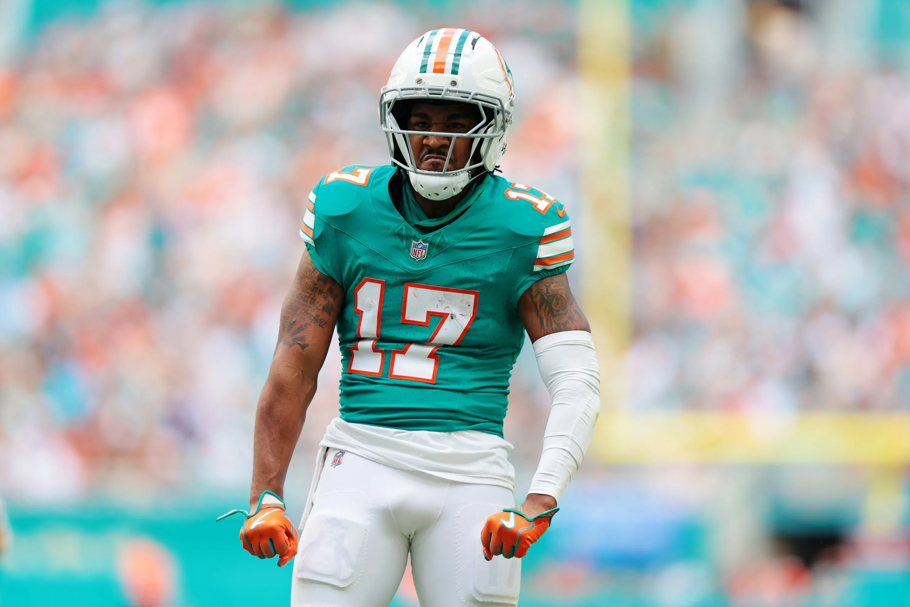Broncos Acquire Jaylen Waddle, Positioning Themselves as Early AFC Favorites