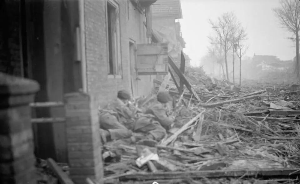 No 5 Army Film & Photographic Unit on Wikicommons