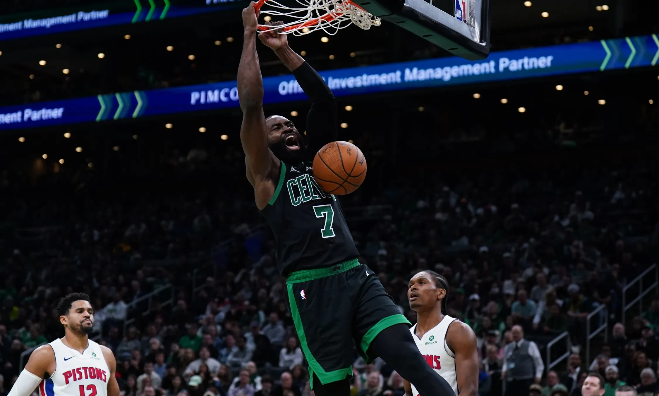 Jaylen Brown’s Scoring Surge Helps Celtics Stay Afloat Without Tatum