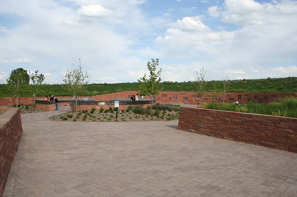 Denverjeffrey on Wikimedia Commons