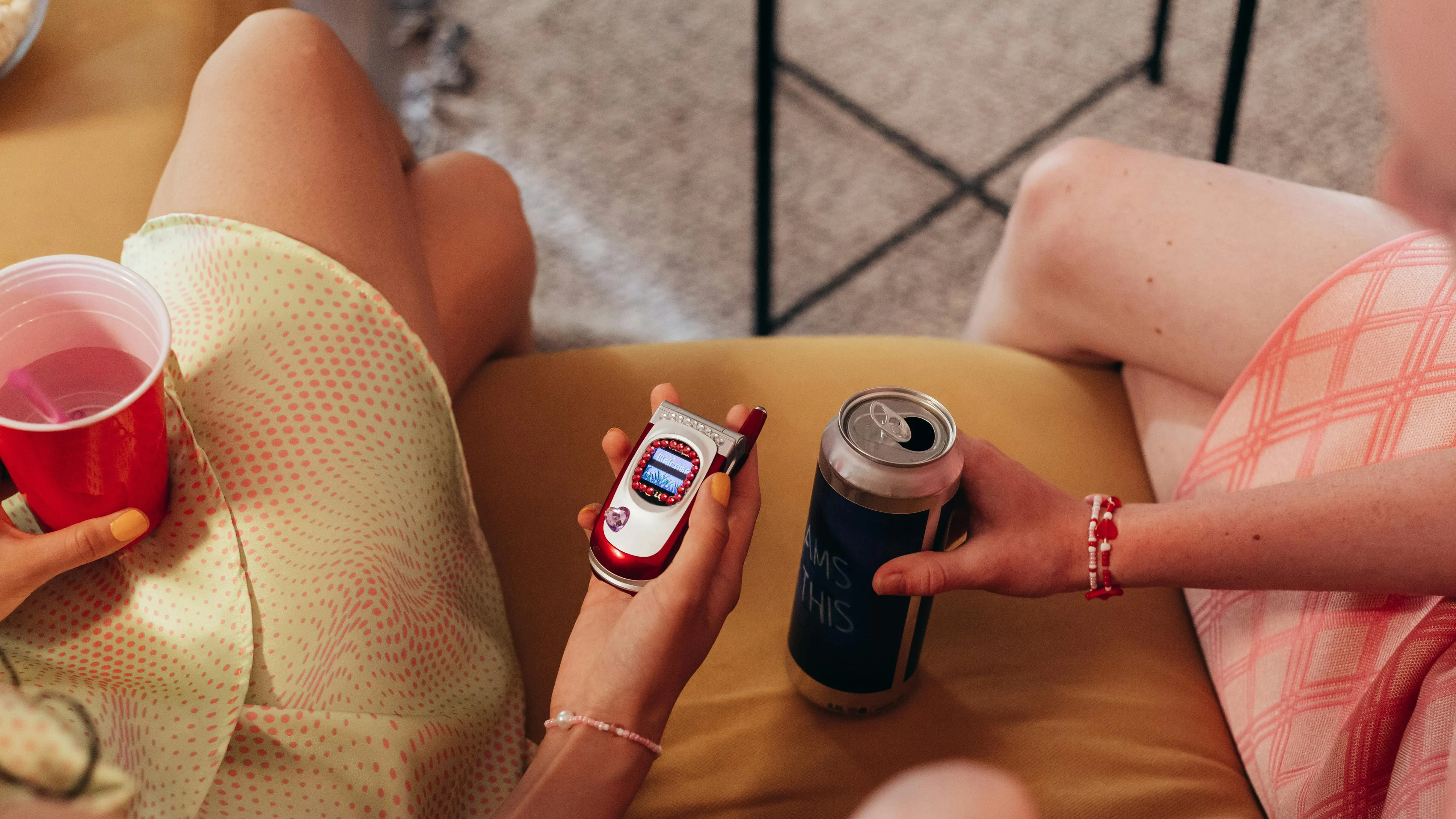 17 Features Flip Phones Did Better Than Smartphones