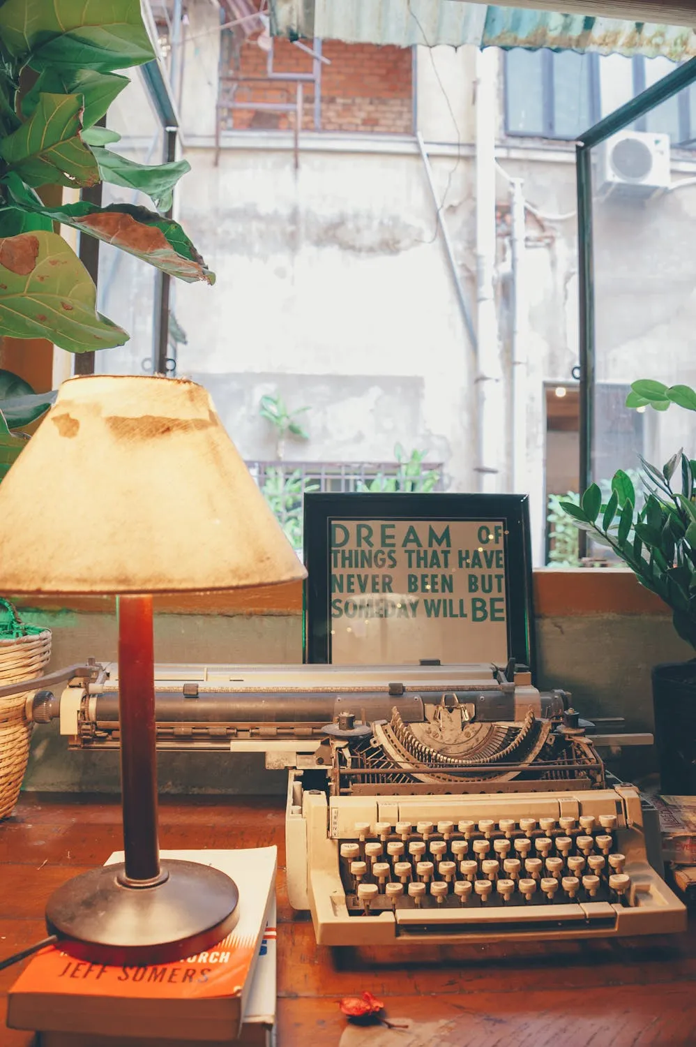 18 Home Gadgets from the ’70s and ’80s That Became Obsolete
