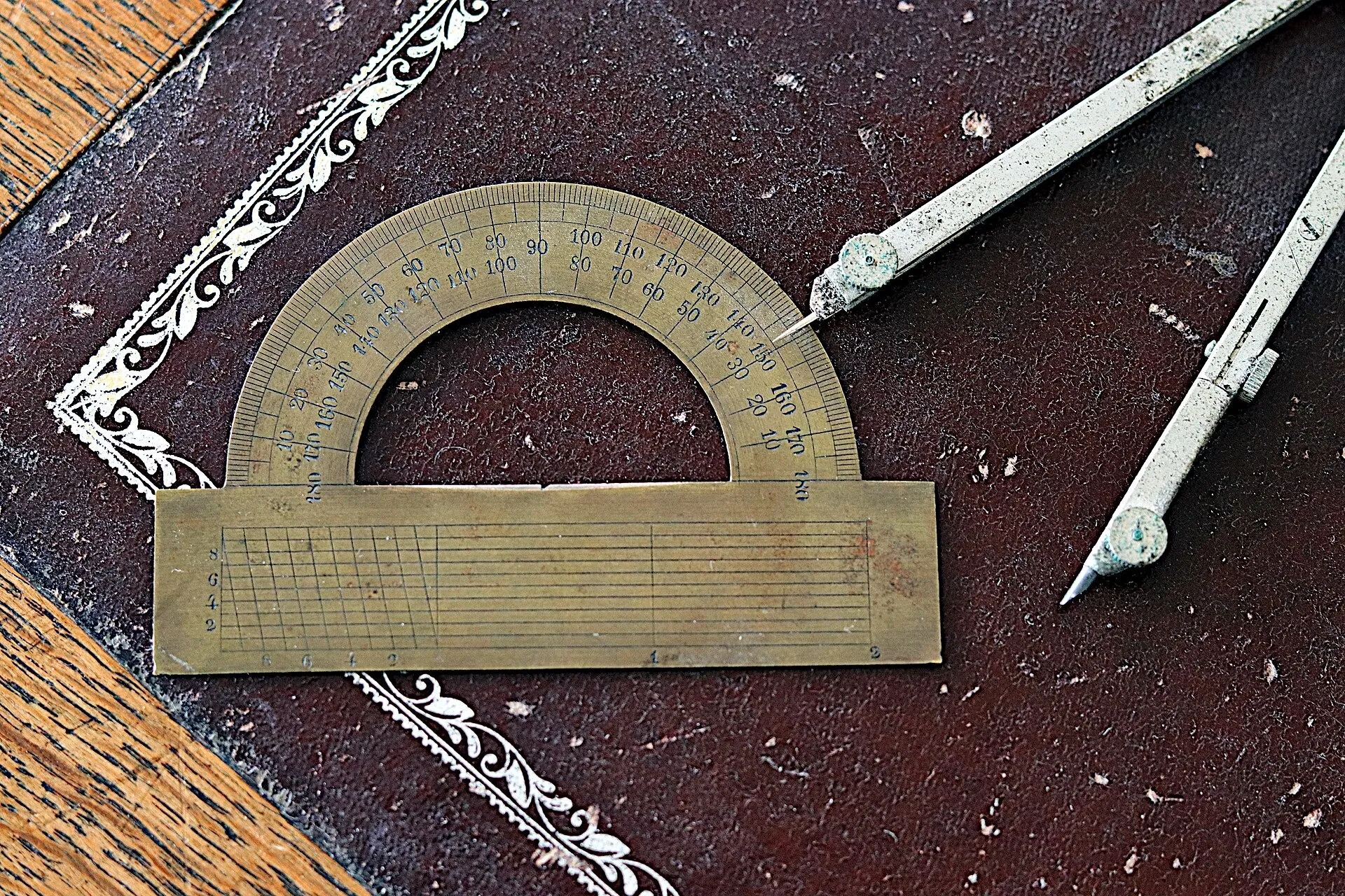 Compo on Wikicommons