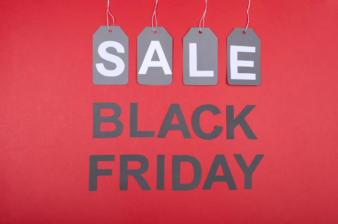 10 Iconic Black Friday Lines That Stretched for Hours