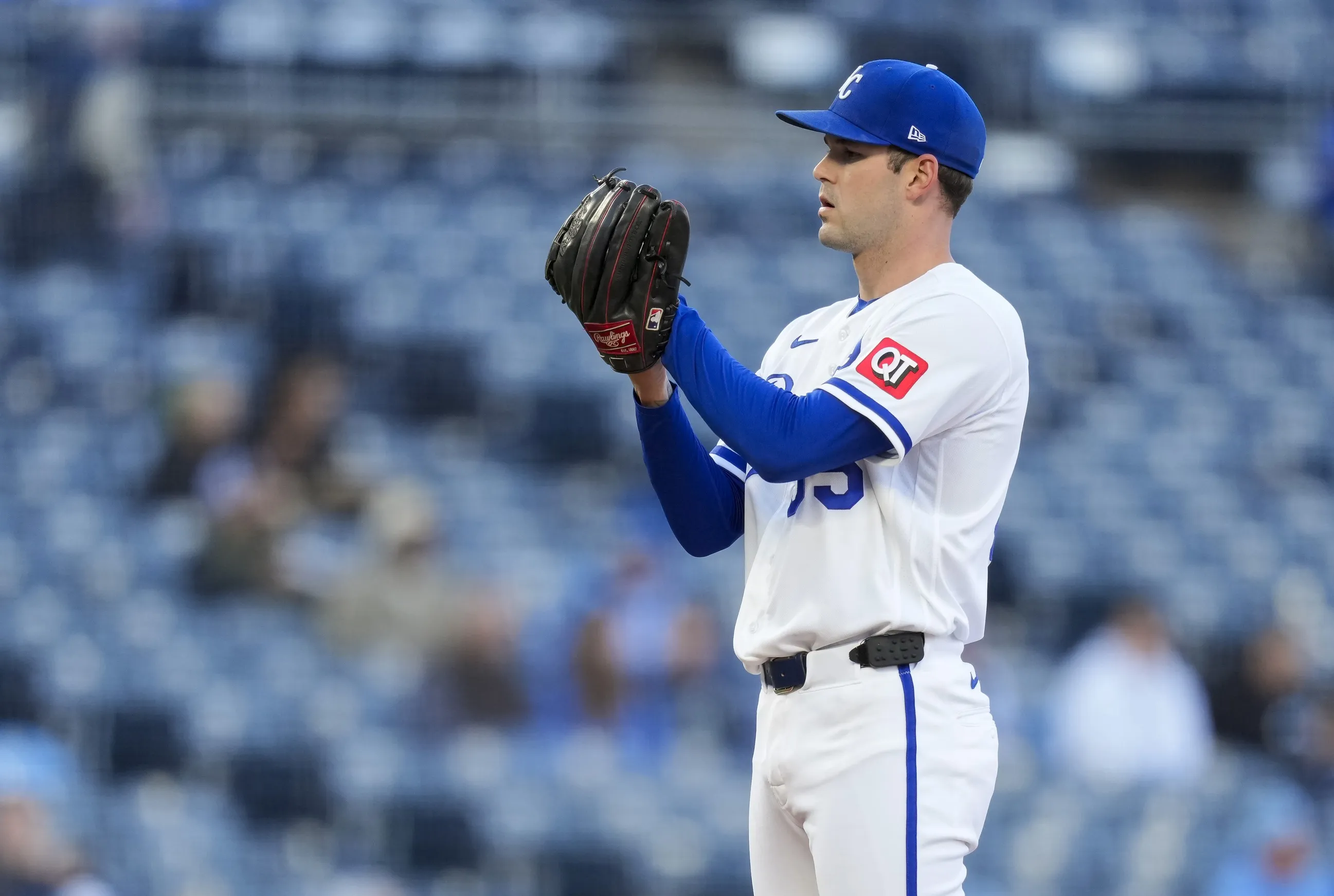 Royals’ Pitching Woes Surface as Cole Ragans Exit Disrupts Win Streak Bid