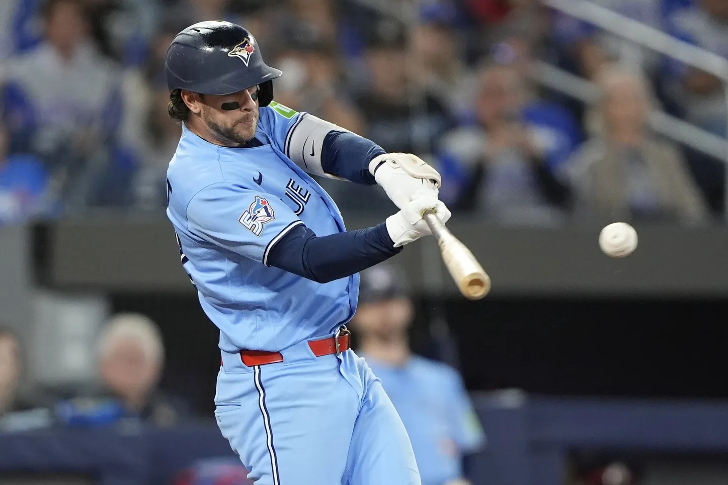 Blue Jays’ Ernie Clement Ends Cristopher Sánchez’s HR-Free Streak in Loss