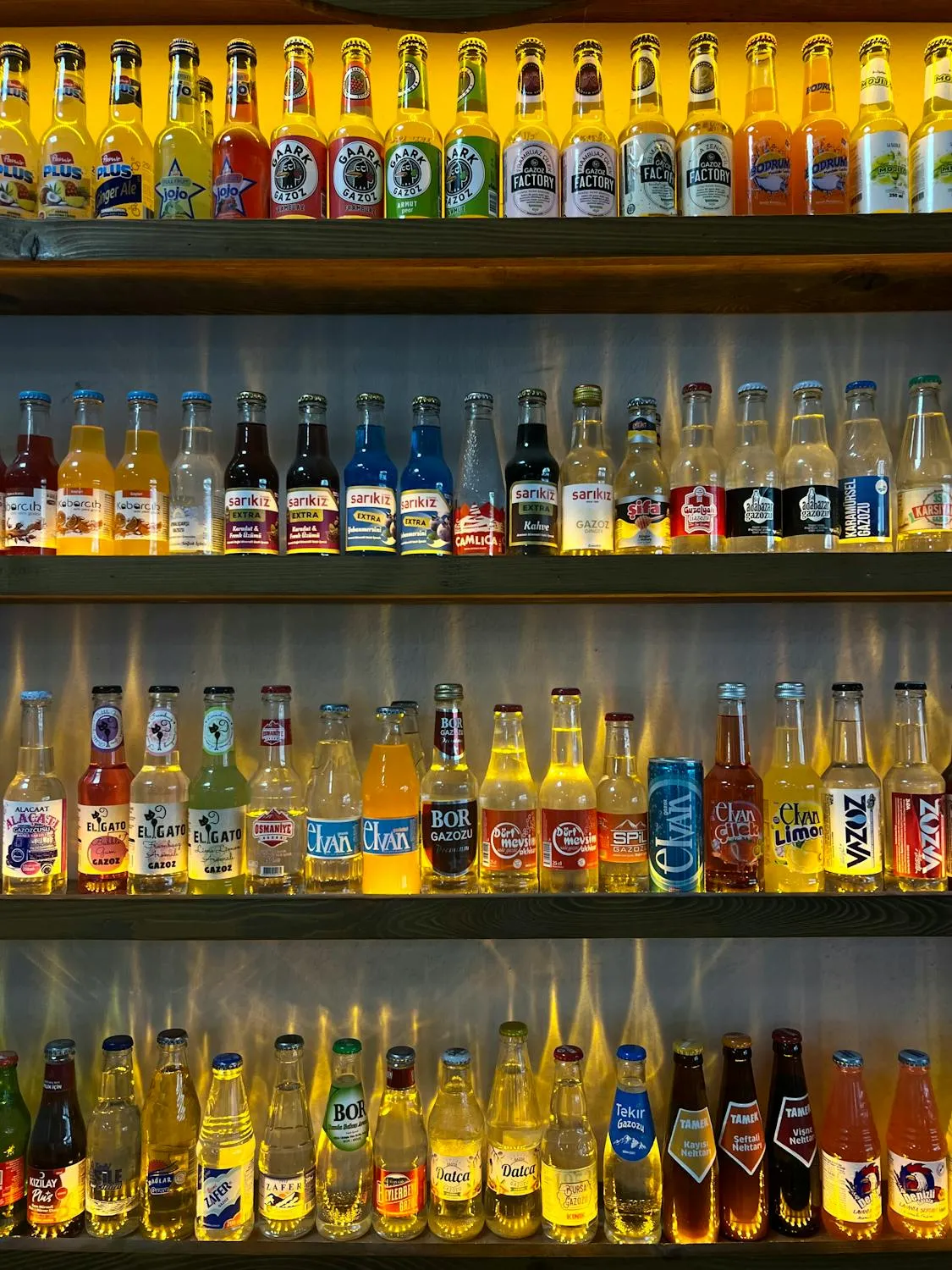 18 Discontinued Sodas That People Still Talk About